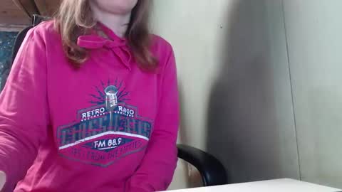 Snapshot of the_prettywondder chatting on March 6, 3:35 am Ekye online show from March 6, 3:35 am