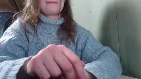 Snapshot of the_prettywondder chatting on March 12, 1:19 pm Ekye online show from March 12, 1:19 pm