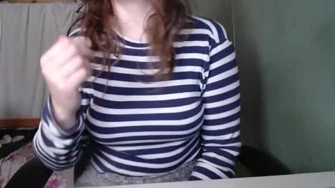 Snapshot of the_prettywondder chatting on September 11, 6:13 am Ekye online show from September 11, 6:13 am