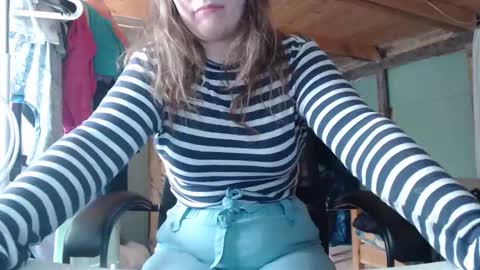 Snapshot of the_prettywondder chatting on September 17, 5:31 am Ekye online show from September 17, 5:31 am