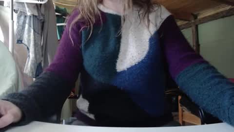 Snapshot of the_prettywondder chatting on September 19, 9:22 am Ekye online show from September 19, 9:22 am