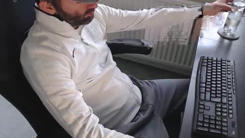 the_sensual_masturwait online show from November 7, 10:04 am