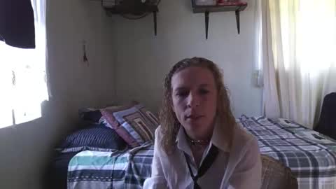 Snapshot of the_sinn_duo chatting on October 22, 8:36 am Sinn Fairy Levi Sinn online show from October 22, 8:36 am