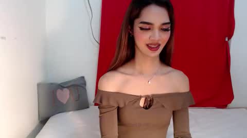 thea121698 online show from October 31, 3:02 pm