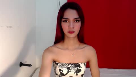 thea121698 online show from November 2, 10:28 am