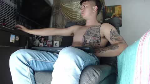 Snapshot of theangelmiguel chatting on January 24, 9:28 am Miguel Angel online show from January 24, 9:28 am
