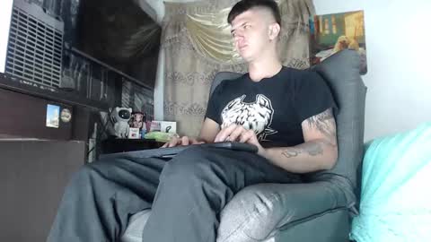 Snapshot of theangelmiguel chatting on January 29, 3:44 am Miguel Angel online show from January 29, 3:44 am
