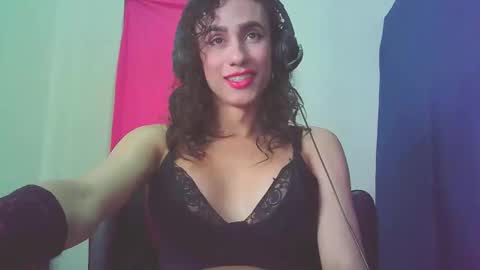 theanngelll online show from May 1, 2:43 pm