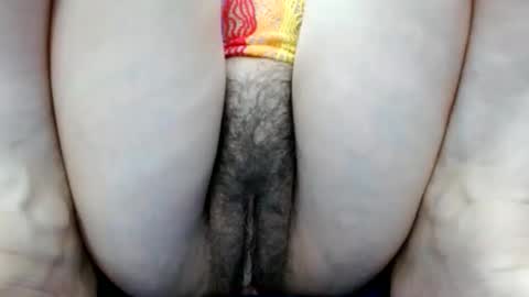 Snapshot of thebestpussyhairy chatting on February 27, 8:25 am Karla online show from February 27, 8:25 am