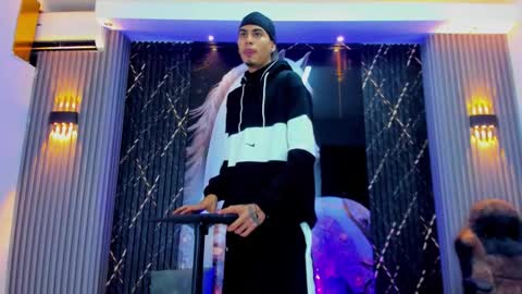 DEAN AND MARY online show from January 18, 12:53 pm