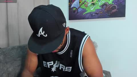 Snapshot of theblack_frank chatting on December 17, 1:28 pm theblack_frank online show from December 17, 1:28 pm