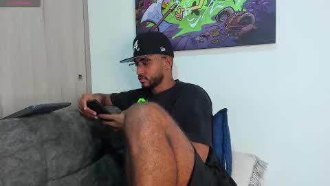 Snapshot of theblack_frank chatting on January 6, 12:42 pm theblack_frank online show from January 6, 12:42 pm