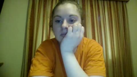 Snapshot of theblackdiamond194588 chatting on December 5, 1:17 pm raissa online show from December 5, 1:17 pm