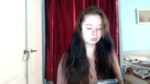 Snapshot of theblackdiamond194588 chatting on March 11, 7:15 am raissa online show from March 11, 7:15 am