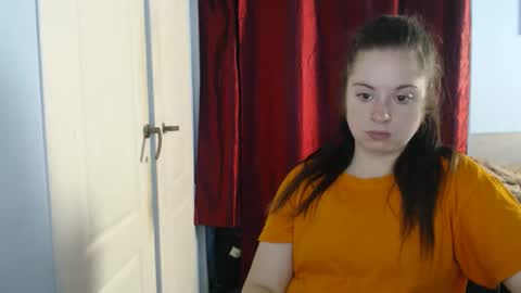 Snapshot of theblackdiamond194588 chatting on September 11, 9:53 am raissa online show from September 11, 9:53 am