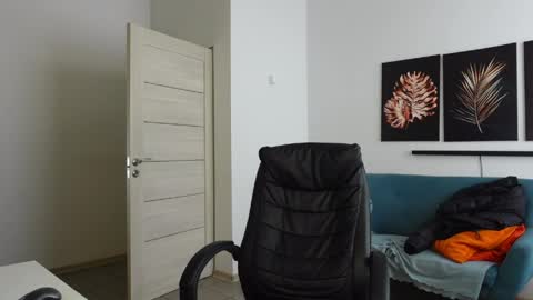 Thebrad H online show from April 25, 7:22 am