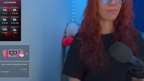 Snapshot of thecherry_paulette chatting on April 27, 2:09 am Paulette online show from April 27, 2:09 am