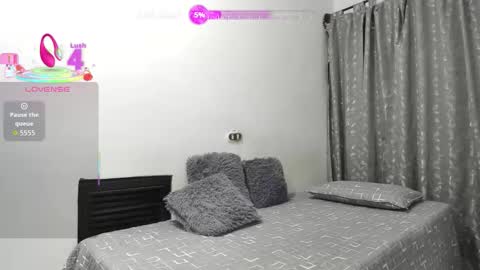 TheChicaNextDoor  online show from January 15, 11:08 pm