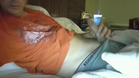 Snapshot of theclev chatting on October 25, 1:40 pm theclev online show from October 25, 1:40 pm