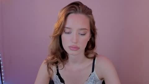 Olivia online show from May 11, 7:11 pm