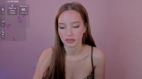 Olivia online show from June 6, 9:08 pm