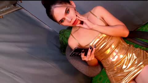 Snapshot of thedevil_inme chatting on February 26, 3:21 am Lana But you can spell it backwards online show from February 26, 3:21 am