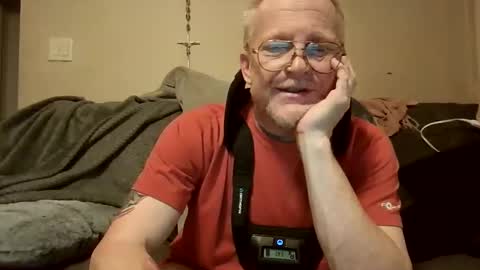 Snapshot of thee_lone_boner chatting on October 25, 8:55 am Alpha online show from October 25, 8:55 am