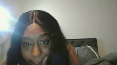 Snapshot of theeholycity chatting on November 4, 11:04 pm Magically Delicious online show from November 4, 11:04 pm