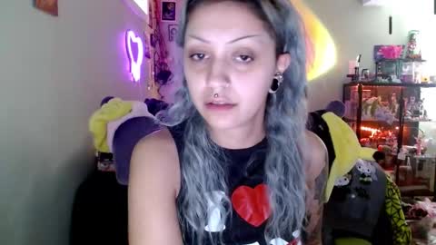 Snapshot of theeking_venus chatting on September 13, 7:02 pm KIng Venus online show from September 13, 7:02 pm