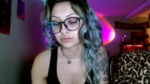 KIng Venus online show from December 1, 4:17 am