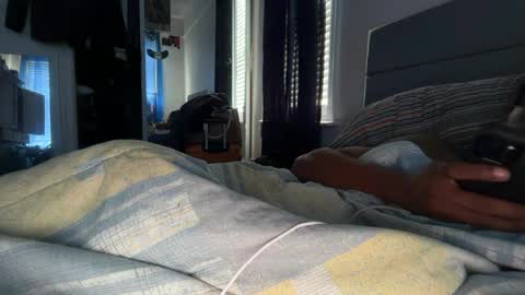 theeshooterr online show from September 10, 1:11 pm