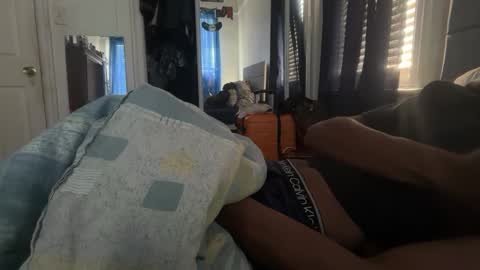 theeshooterr online show from September 20, 3:35 pm