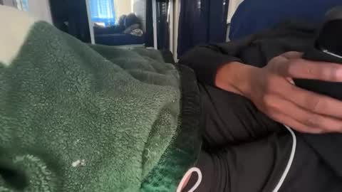 theeshooterr online show from February 9, 2:43 pm