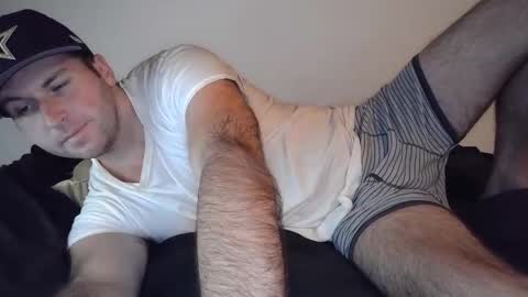 Theetwohander online show from October 21, 2:01 am