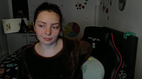 TheFarmergirl online show from April 10, 6:34 pm