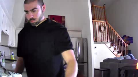 Snapshot of thegreat6268469 chatting on March 8, 2:23 am thegreat6268469 online show from March 8, 2:23 am