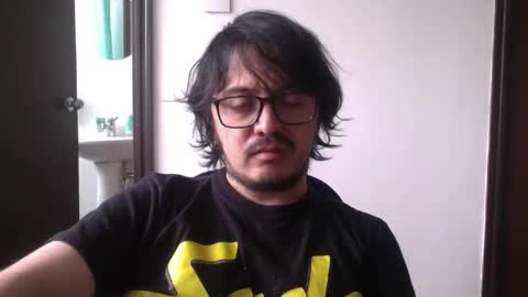 Snapshot of theguitarmistery chatting on March 27, 5:23 pm theguitarmistery online show from March 27, 5:23 pm