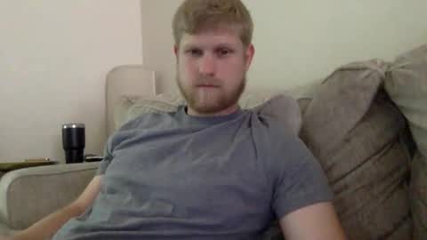Snapshot of thehairyprince chatting on May 12, 3:42 pm Harry online show from May 12, 3:42 pm