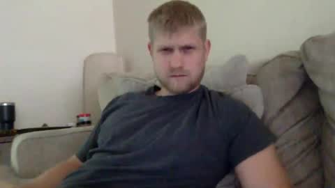 Snapshot of thehairyprince chatting on June 5, 3:40 pm Harry online show from June 5, 3:40 pm