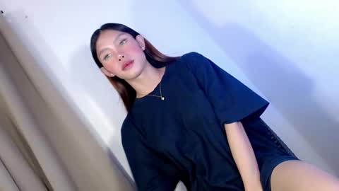 laisa online show from December 1, 9:14 am