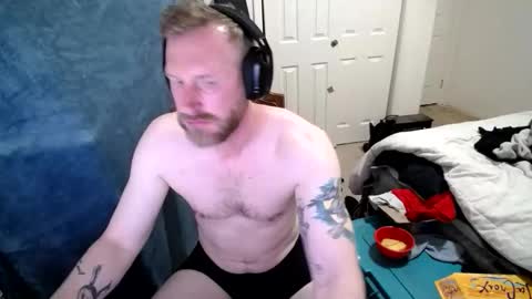 Snapshot of thehotistckonlin chatting on June 7, 5:44 am thehotistckonlin online show from June 7, 5:44 am