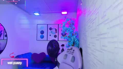 Theia  online show from October 4, 12:36 pm