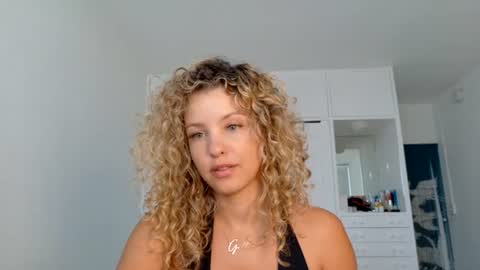 Snapshot of theislandgirl chatting on June 24, 9:03 pm Lily Marie online show from June 24, 9:03 pm