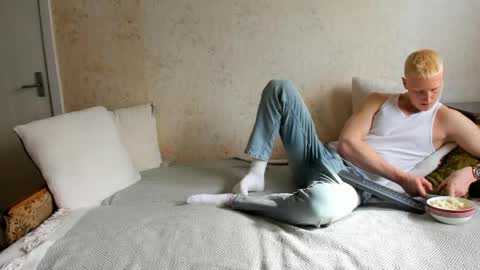 Snapshot of thejacob_d chatting on April 23, 12:29 pm thejacob_d online show from April 23, 12:29 pm