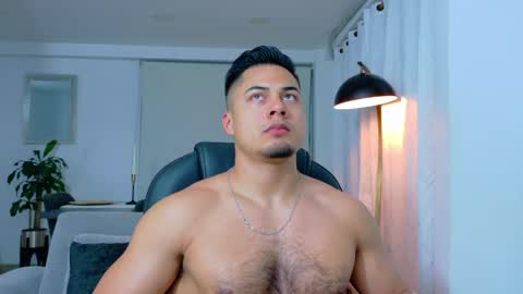 Snapshot of thekingerick chatting on June 7, 3:43 am thekingerick online show from June 7, 3:43 am