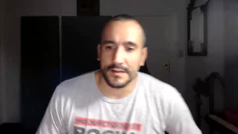 KINGOFPAINS online show from October 28, 3:47 pm