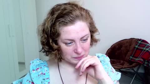 Ella online show from January 26, 7:53 am