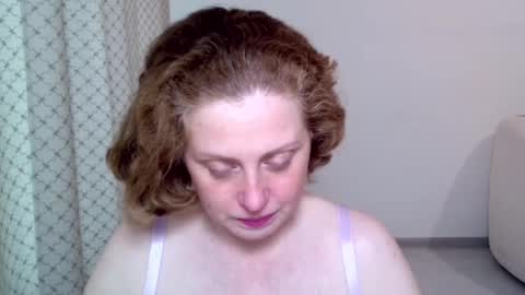 Ella online show from November 7, 7:08 am