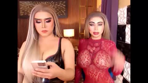 Snapshot of thelastdestroyerxx chatting on May 9, 7:08 pm Paula online show from May 9, 7:08 pm