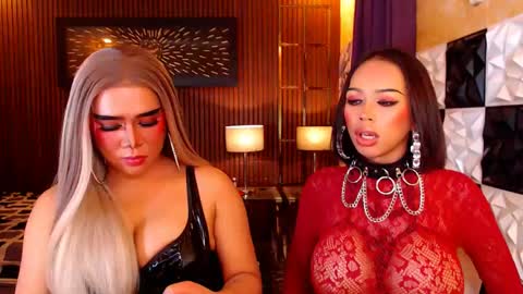 Snapshot of thelastdestroyerxx chatting on June 3, 2:55 pm Paula online show from June 3, 2:55 pm